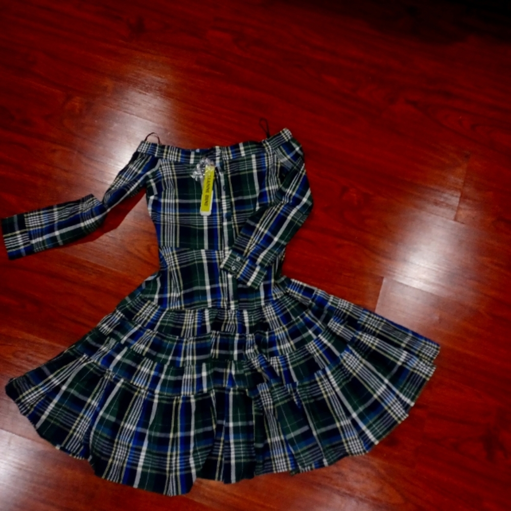 Cute off the shoulders plaid dress